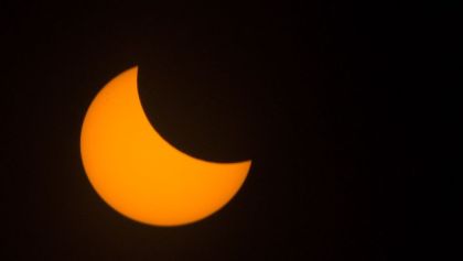 ¿Dónde, cuándo y cómo ver los eclipses solares 2023-2024 en México?