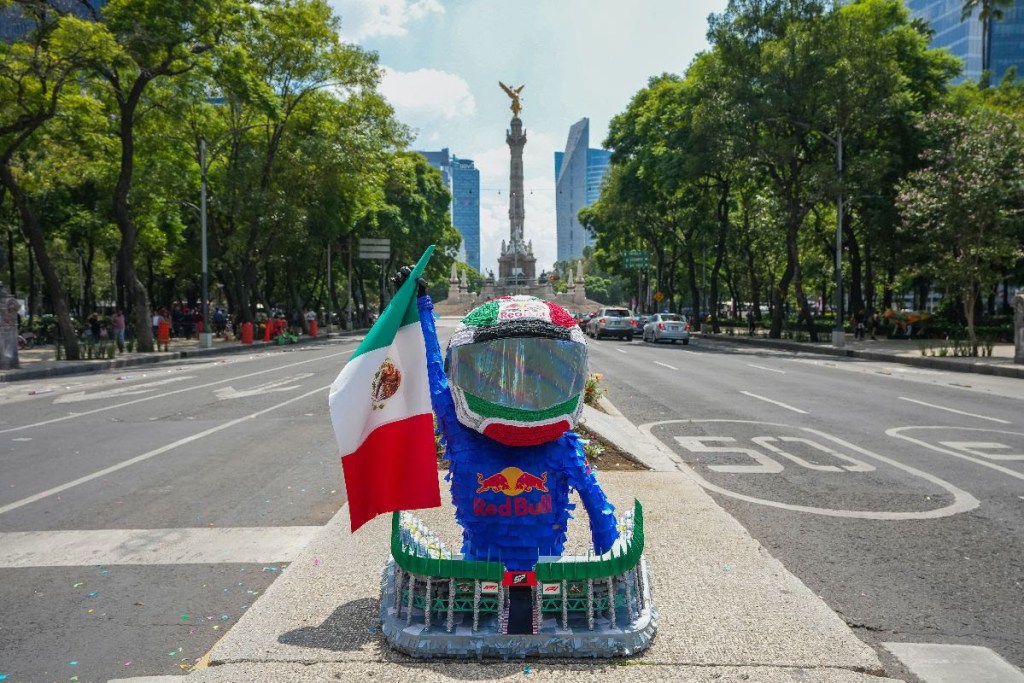 Concurso de piñatas Gran Premio de México