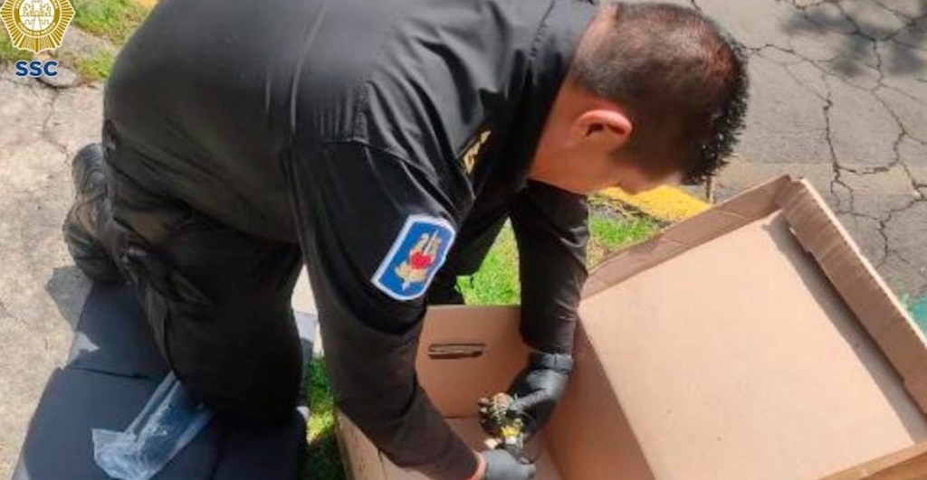 Frágil, dice: Encuentran una granada en camión de la basura en Lomas de Chapultepec