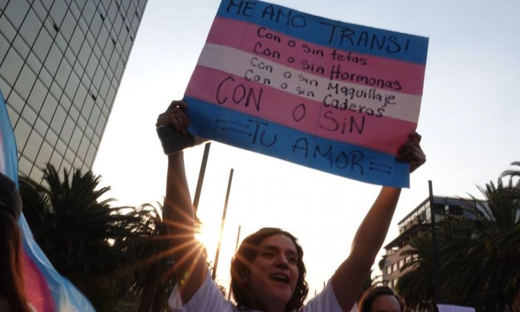El caso de discriminación contra Laura, una mujer trans, en Cineteca Nacional