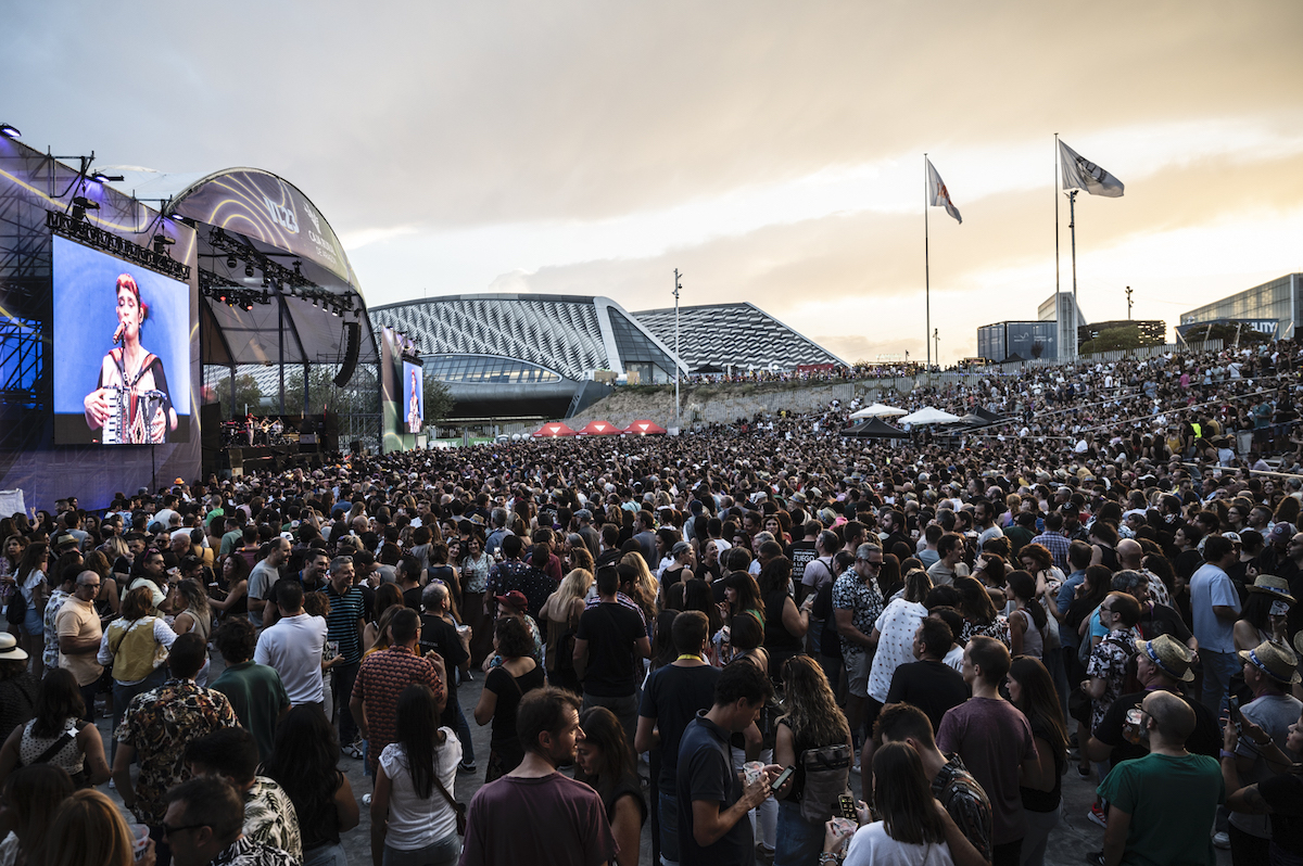 Julieta Venegas en el Vive Latino Zaragoza 2023
