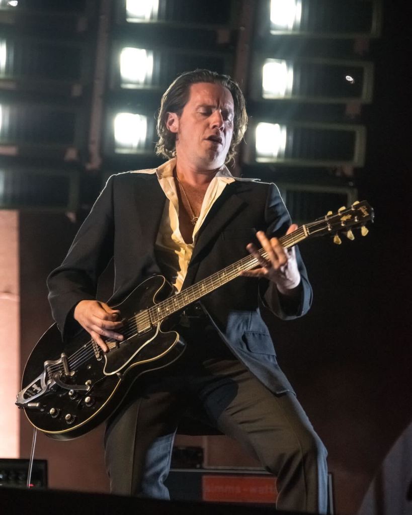 Arctic Monkeys se lució llenando el Foro Sol en su regreso a México