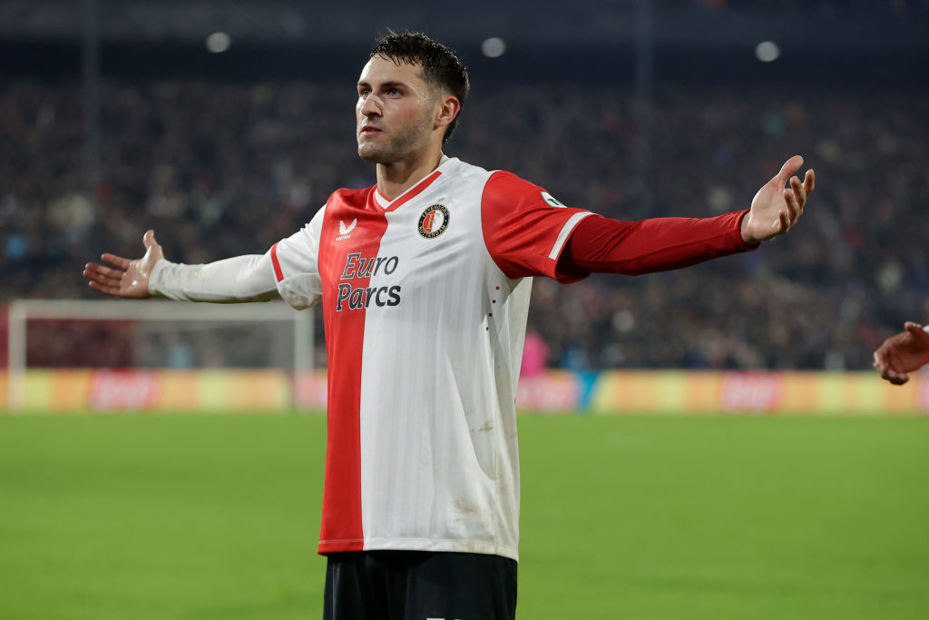 Checa el gol de Santi Giménez vs Twente en la Eredivisie