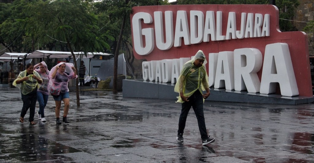 Huracán Lidia provocará lluvias torrenciales en Jalisco, Nayarit y más: Esta será su ruta