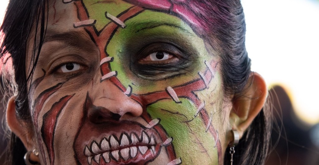 Calles cerradas por Desfile de Alebrijes, zombies y marchas en CDMX: Fin de semana de locura