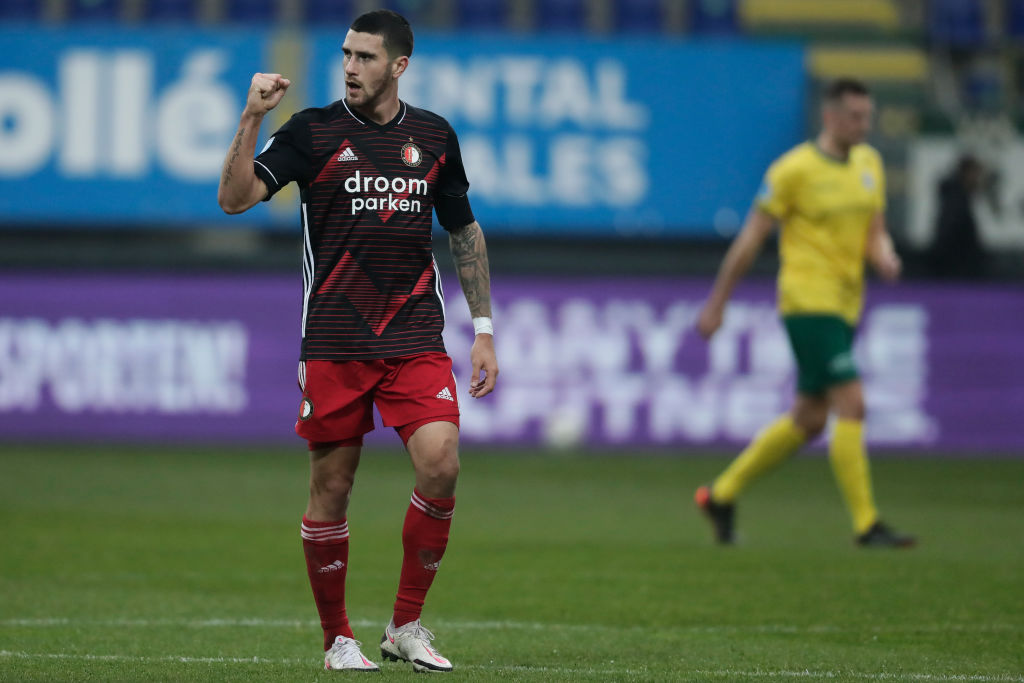 Marcos Senesi dejó buen dinero al Feyenoord