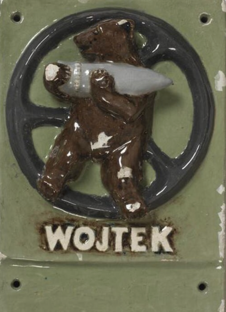 La historia de Wojtek, el oso que 'peleó' en la Segunda Guerra Mundial