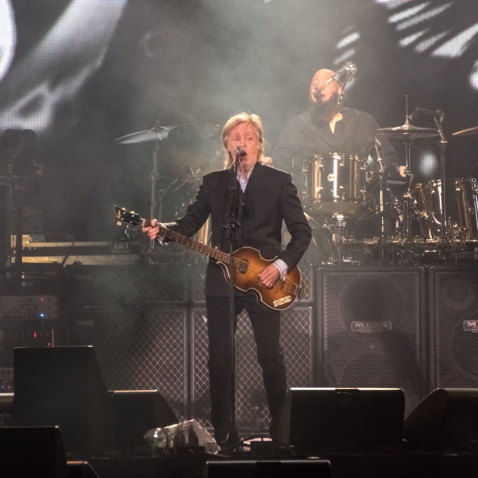 Casual: Lenny Kravitz anda en CDMX y fue al concierto de Paul McCartney