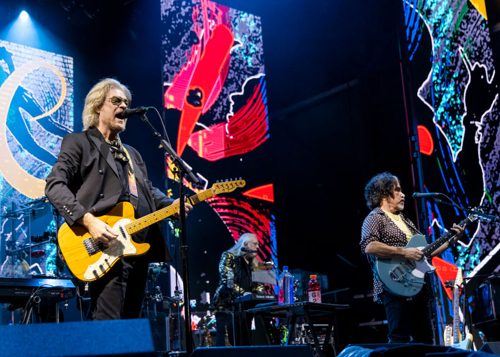Daryl Hall demandó a John Oates (y hasta le puso orden de restricción)