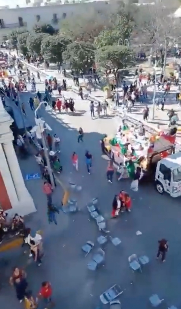 Desfile del 20 de noviembre en Linares terminó con balazos 