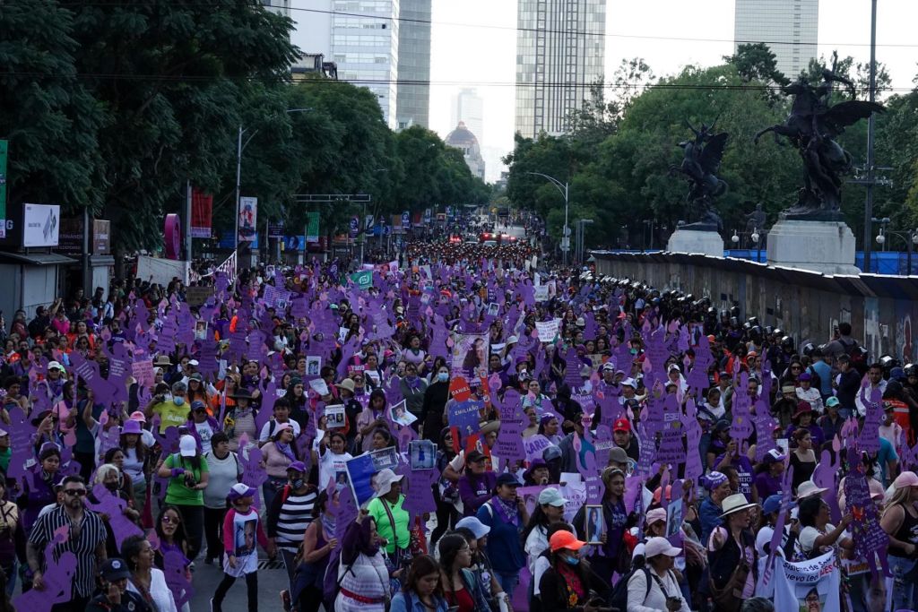 Fotos y videos de la marcha contra la violencia a la mujer del 25N en CDMX