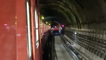 Grabaron tren con todo y pasajeros en la Línea 9 del Metro CDMX.