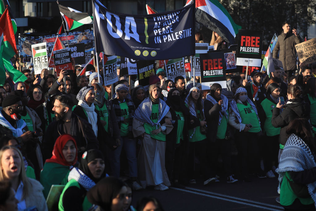 Marcha por Palestina en Londres se vio manchada por "patriotas" británicos