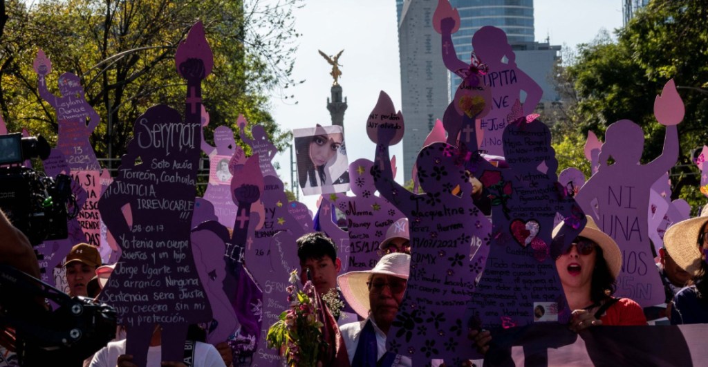Fotos y videos de la marcha contra la violencia a la mujer del 25N en CDMX