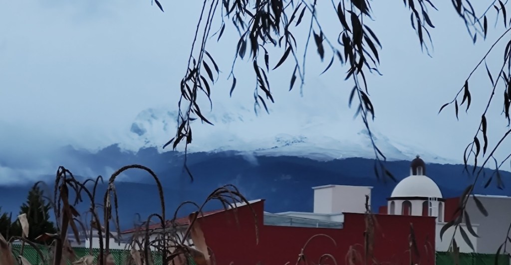 Nevado de Toluca amaneció vestido de blanco