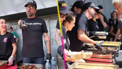Tipazo nivel: Dave Grohl cocinó para personas en situación de calle en Australia