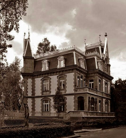 La historia de la rara pero hermosísima mansión Diener