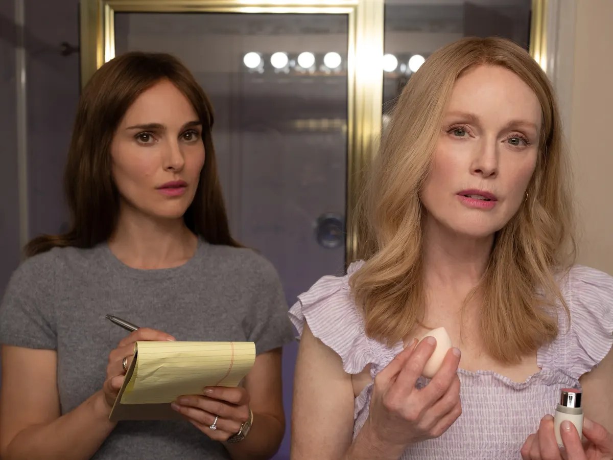 Natalie Portman y Julianne Moore en 'May December'