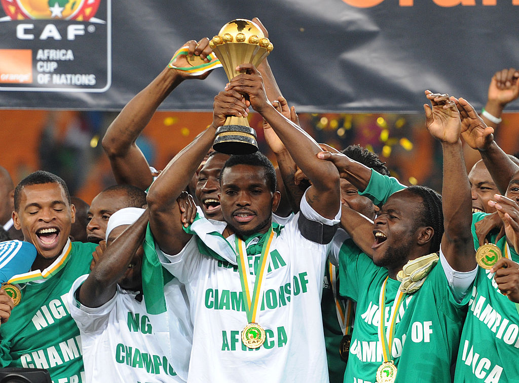 Victor Moses celebrando la victoria de Nigeria en 2013