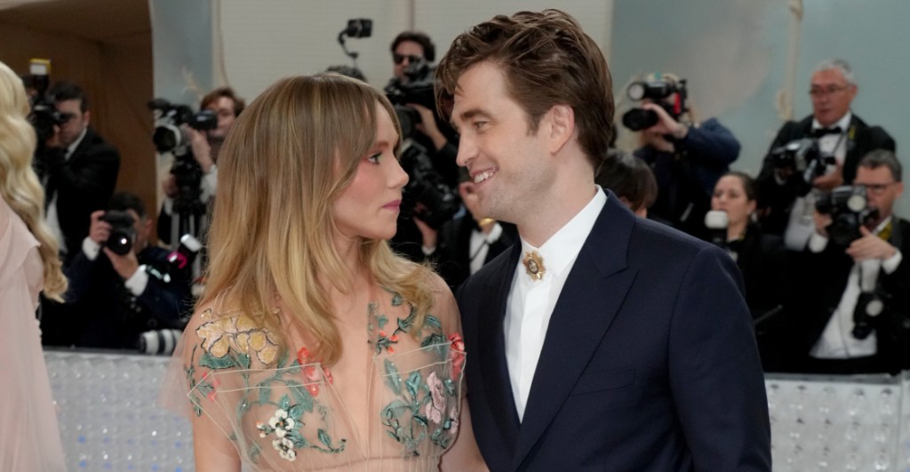 Fíjate, Paty: Lo que se sabe del supuesto compromiso entre Robert Pattinson y Suki Waterhouse