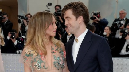 Fíjate, Paty: Lo que se sabe del supuesto compromiso entre Robert Pattinson y Suki Waterhouse