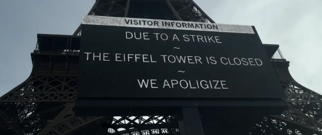 Torre Eiffel cerrada.
