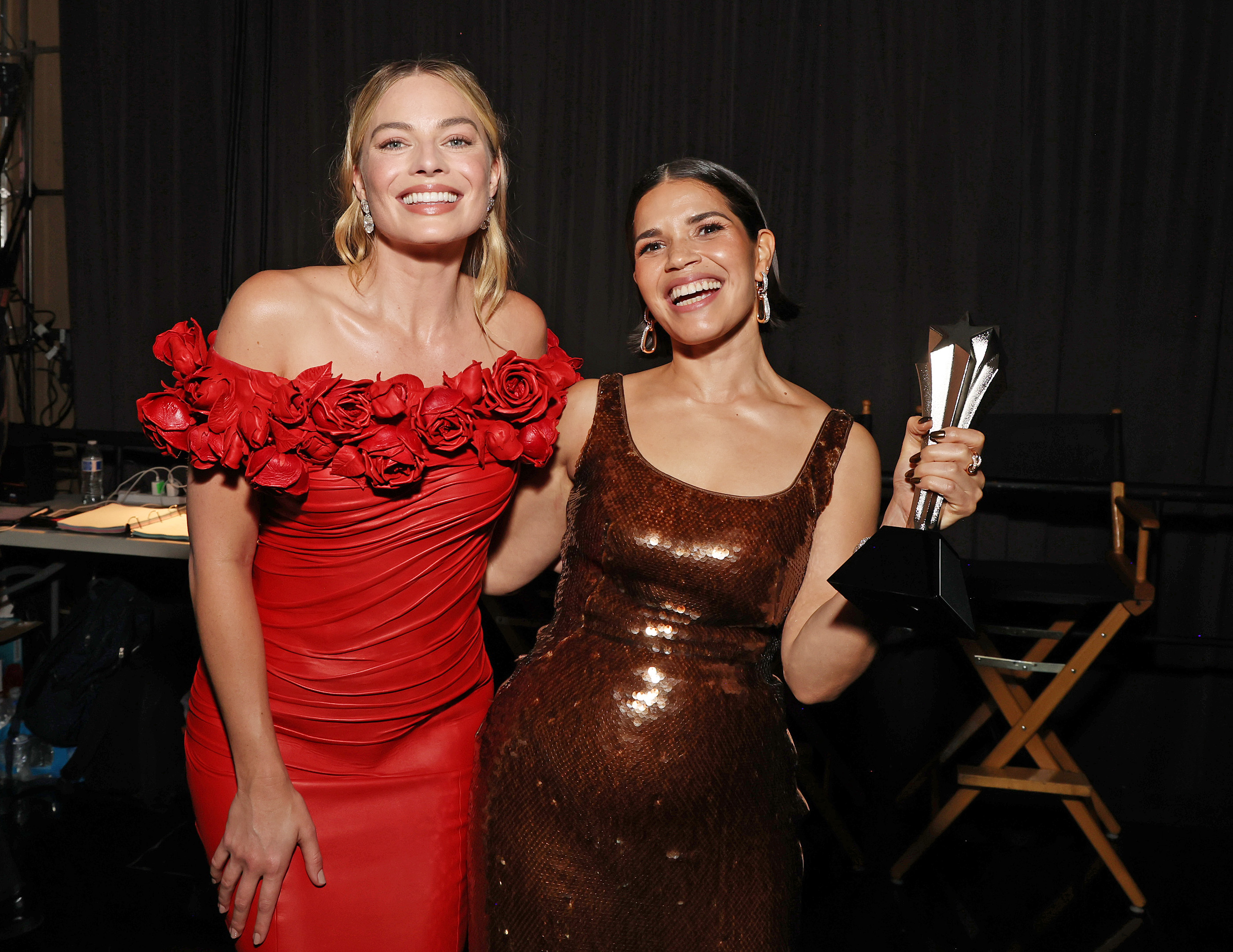 El poderoso y emotivo discurso de America Ferrera en los Critics Choice Awards 2024