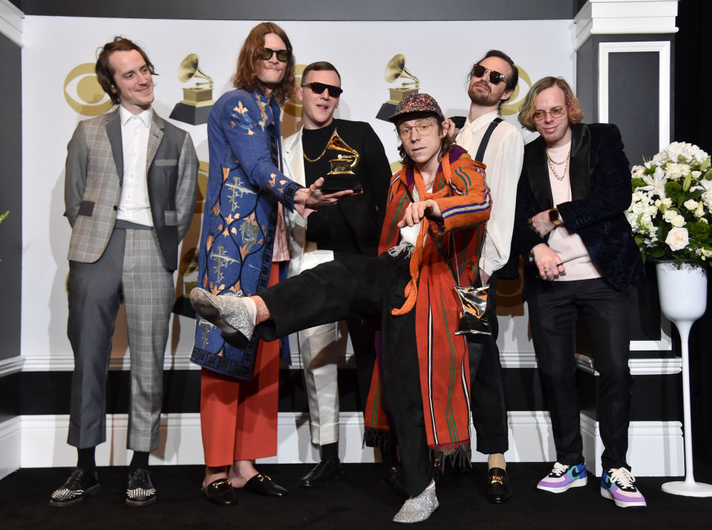 Cage The Elephant está de vuelta después de cinco años con la rifada rola "Neon Pill"