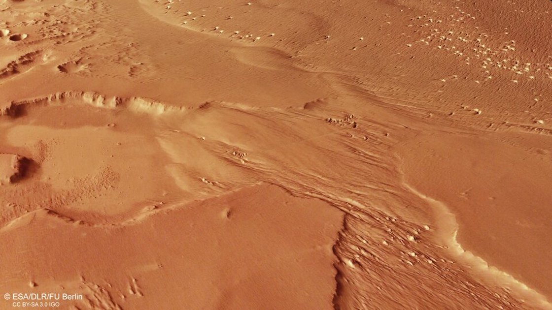 Depósitos de agua congelada en Marte.