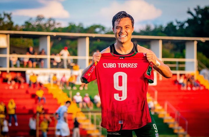 Erick Torres jugador del Club Heredia de Costa Rica