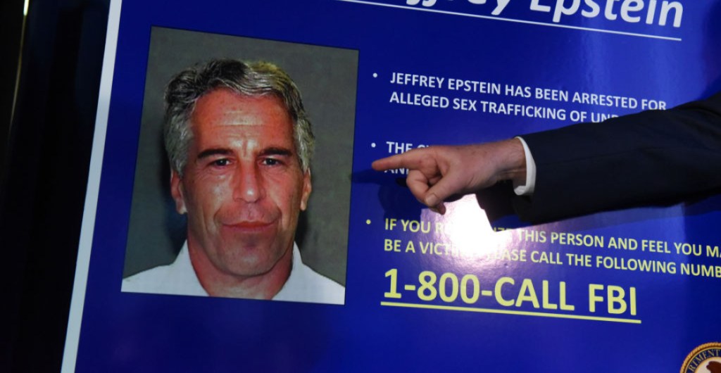 La lista con nombres relacionados a Jeffrey Epstein está a punto de salir y esto debes saber