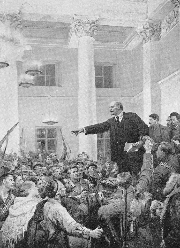 Te contamos la historia detrás del meme de Lenin surtiendo tacos