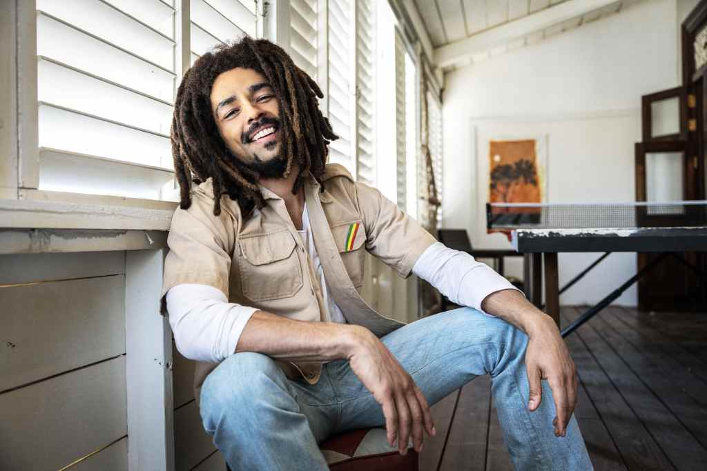 Ben Kingsley-Adir y Reinaldo Marcus Green nos cuentan sobre la influencia de 'Amores Perros' en la biopic de Bob Marley
