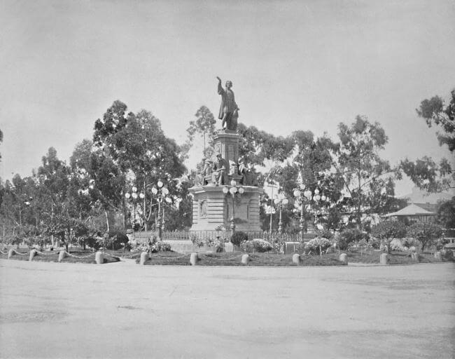 Una caminata larga por el Paseo de la Reforma