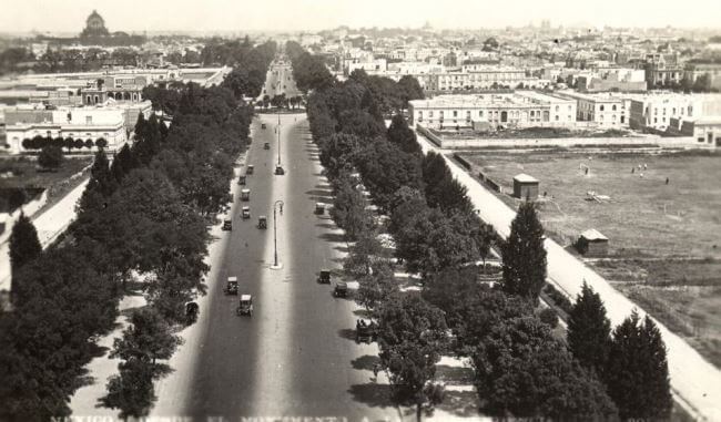 Una caminata larga por el Paseo de la Reforma