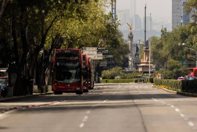 Una caminata larga por el Paseo de la Reforma