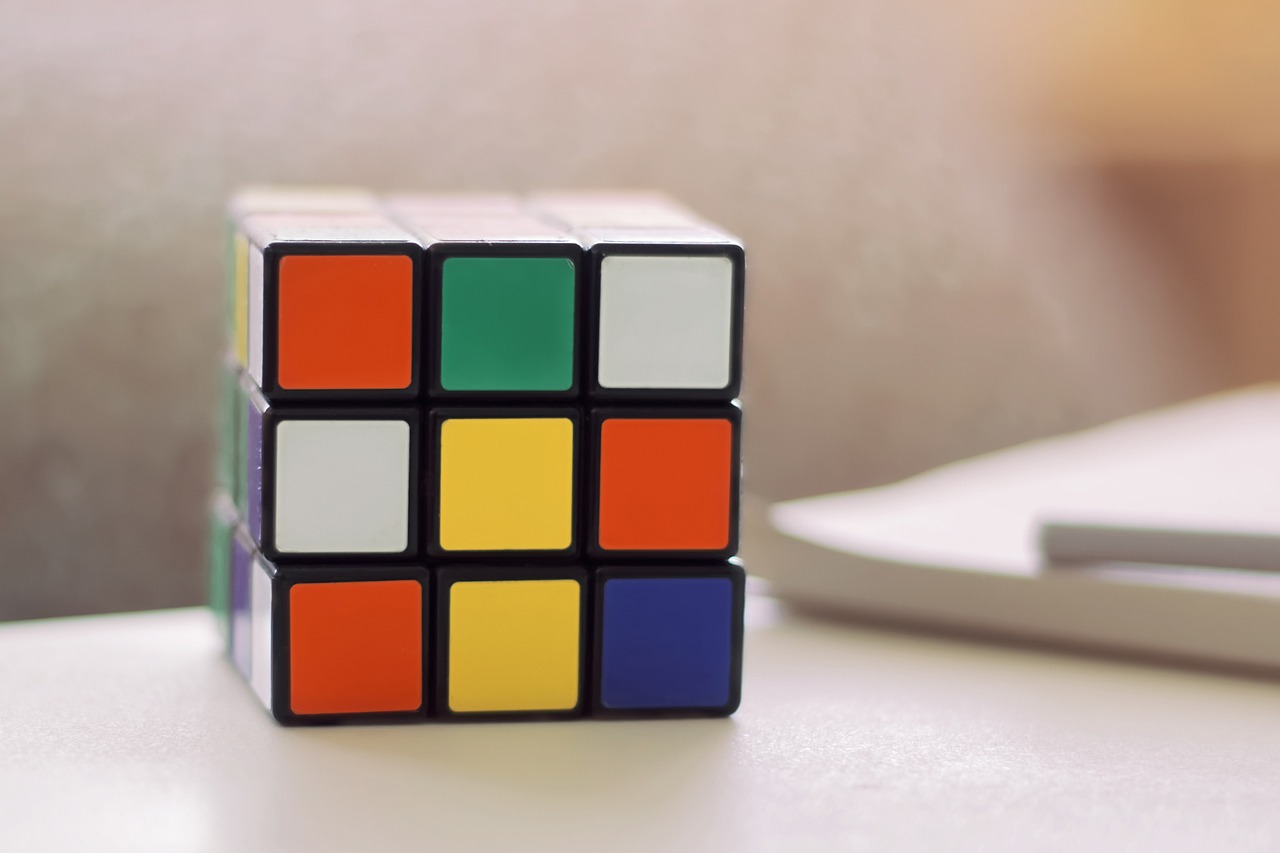 La historia del Cubo de Rubik: Quién y para qué se inventó