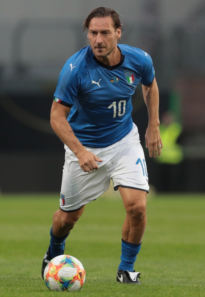 Francesco Totti sigue jugando