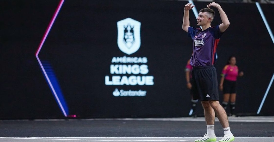 Marc Crosas en la cabina de Sopitas FM con el debut de la Kings League Americas