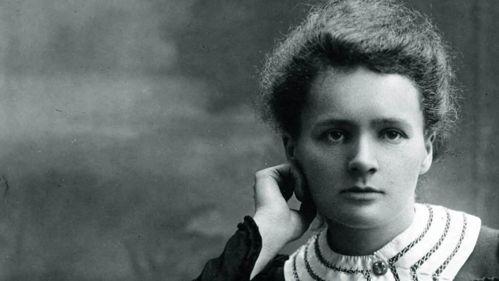Una foto de la química y física Marie Curie, ganadora de dos premios Nobel.