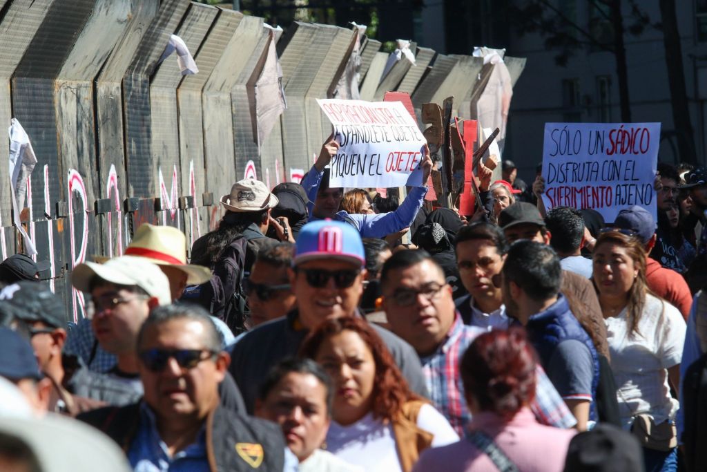 La tarde de este 5 de febrero se registró una protesta al exterior de la Plaza México