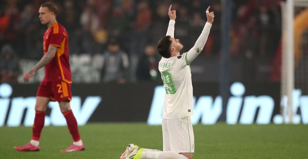 Europa League: Santi Giménez reencuentra el gol ante la Roma