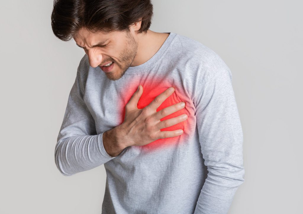El síndrome del corazón roto existe y te explicamos qué es.
