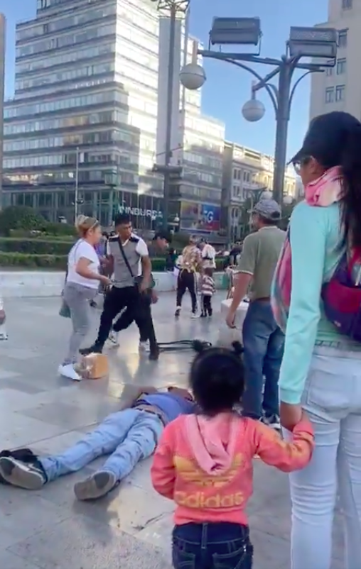 Lo que se sabe sobre el video donde golpean a un vendedor discapacitado en Bellas Artes