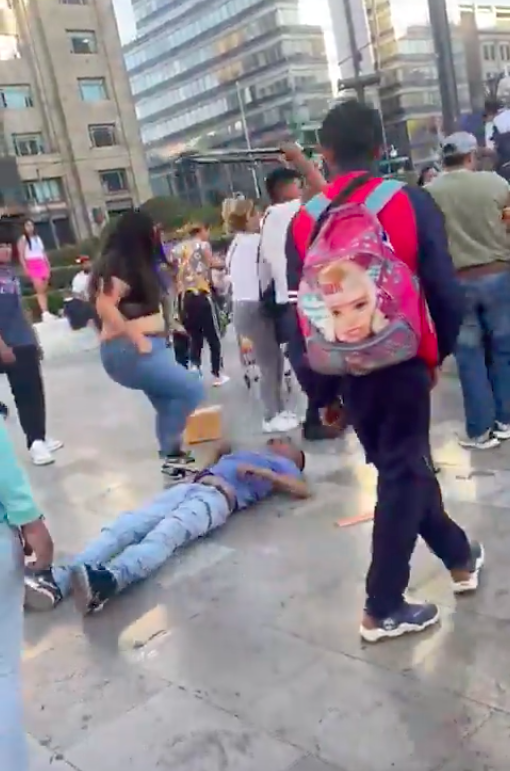Lo que se sabe sobre el video donde golpean a un vendedor discapacitado en Bellas Artes