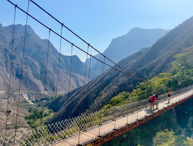 ¿Sin plan para el fin? Aquí algunas razones para refrescarse en las aguas termales de Tolantongo