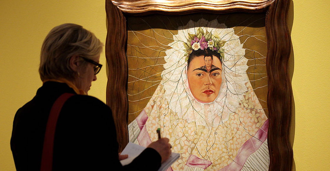 Demandan a vendedores en línea por el uso de la imagen de Frida Kahlo.