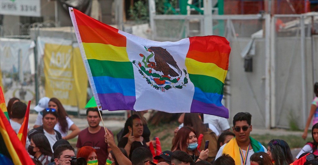 Aprueban prohibir terapias de conversión en todo México
