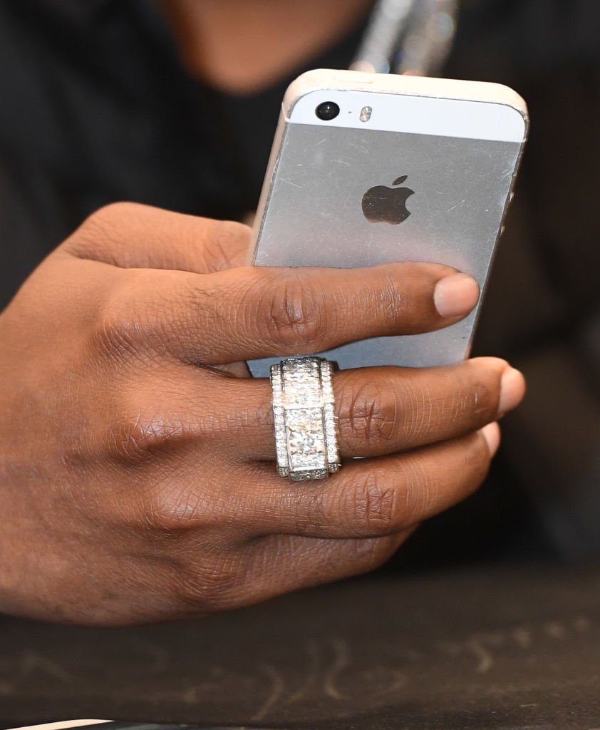 Apple ya permitirá reparar tu iPhone con piezas usadas