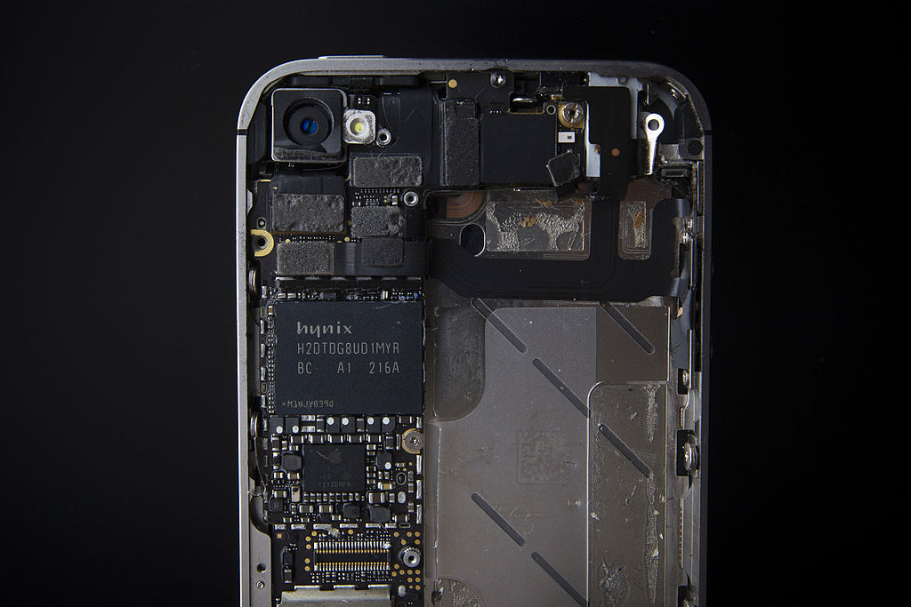 Apple ya permitirá reparar tu iPhone con piezas usadas